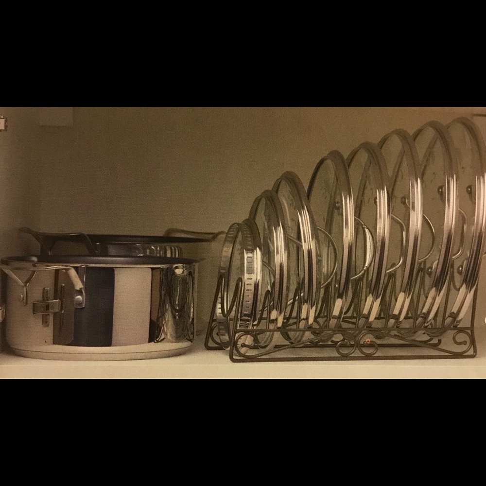 Cookware lid organizer from princesshouse